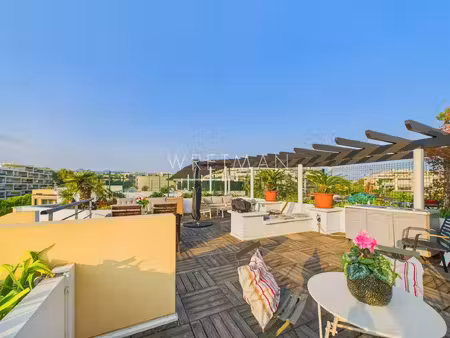 appartement lumineux 3 pièces avec grande terrasse sur le toit - cagnes-sur-mer