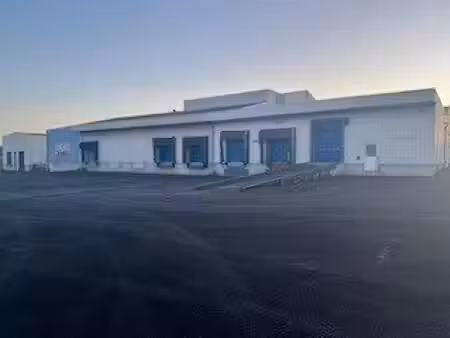 local commercial de 2680 m² à eguzon