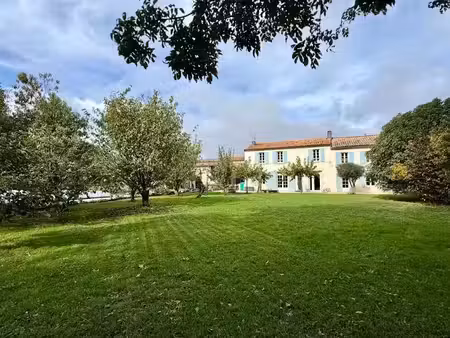 vente propriété 9 pièces 282 m² à aigrefeuille-d'aunis (17290)  647 900 €