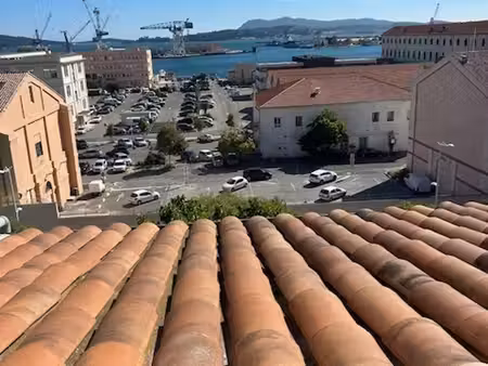 appartement à toulon (83000)