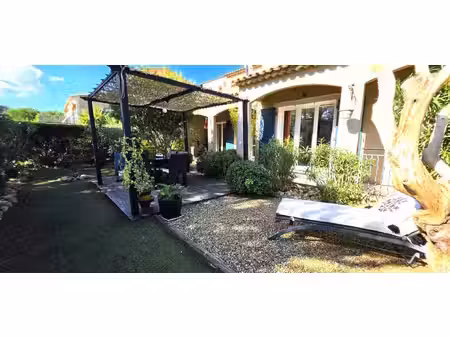 achat roquebrune sur argens appartement avec jardin et garage.