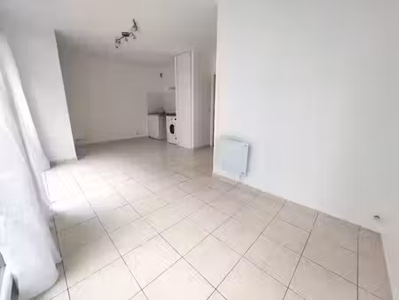 vente locaux professionnels 1 pièce 30 m² à charenton-le-pont (94220)  198 000 €