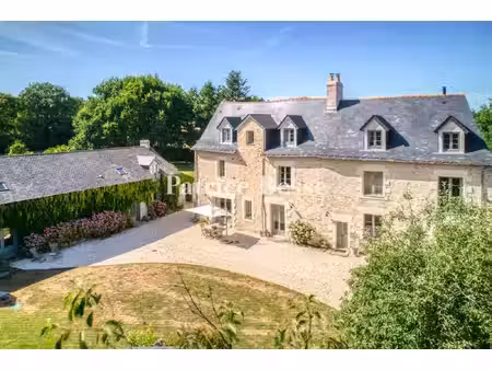 proche de nantes  un manoir restauré  sa longère et son parc