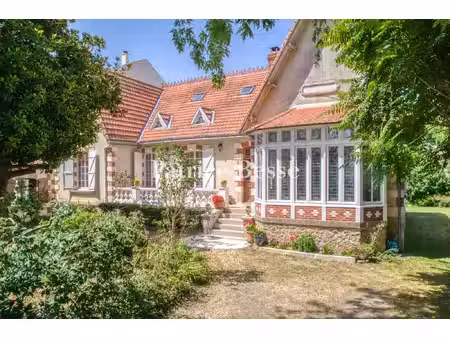 à 200 m de la plage  villa historique avec maisons indépendantes