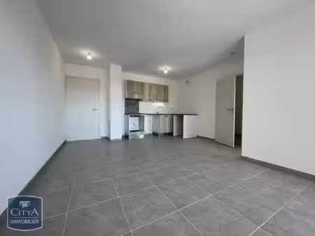 location appartement 2 pièces 40m² arles 13200
