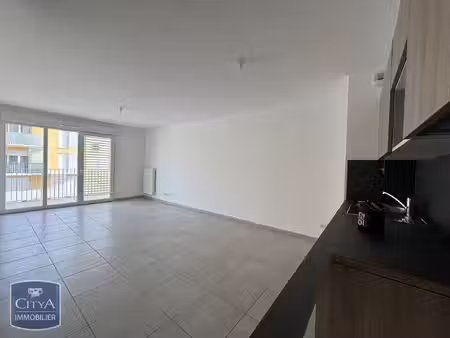 location appartement 4 pièces 75m² port de bouc 13110