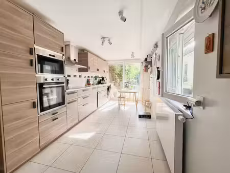 maison menier  avec potentiel constructible