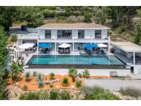 une magnifique villa contemporaine neuve