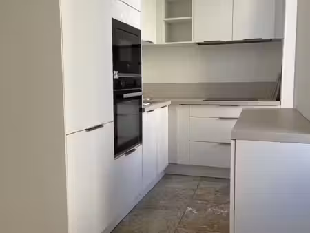 immeuble à forte rentabilité à entrecasteaux
