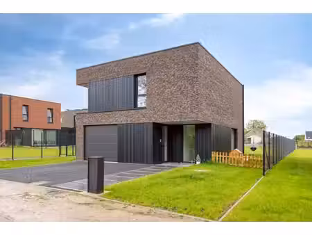 huis te koop in zwalm met 4 slaapkamers