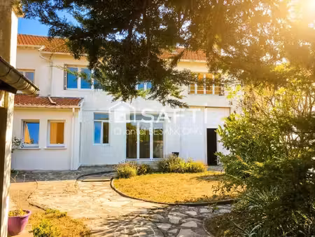 maison atypique et lumineuse - beaux volumes - 192m² - 6 chambres - espaces extérieurs pré