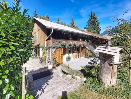 maison en pierre de caractère au cœur de la station  avec jardin et terrasses  145 m²...