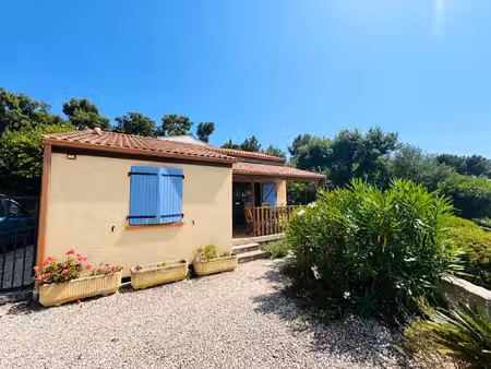 coup de cœur à bormes-les-mimosas maison t4 avec vue sur les collines