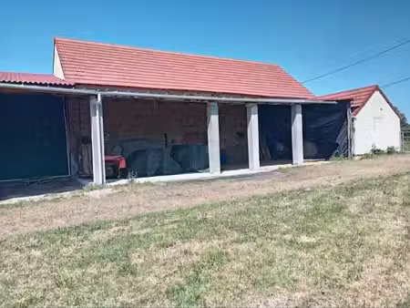 cette propriété est idéale pour ceux qui recherchent de belles parcelles de terre pour eux