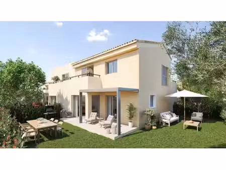 villa t4 avec garage et jardin privatif à bormes-les-mimosas