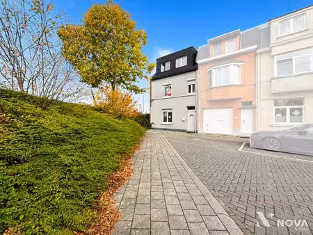 spacieuse maison 5 chambres  jardin  peb c !