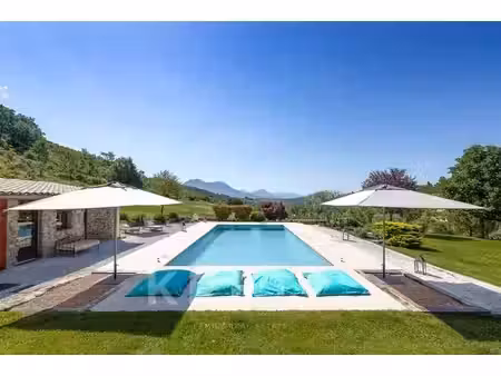 domaine d'exception de plus de 280 hectares – haute provence -