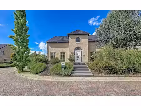 superbe villa 4 chambres avec jardin