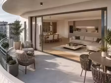 exceptionnel t6 en duplex au quartier amphithéâtre