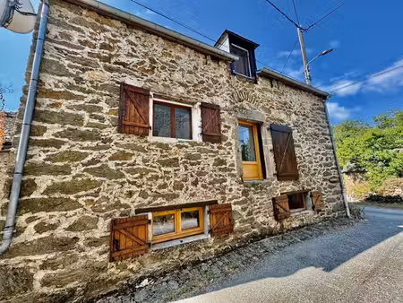 la salvetat-peyralès – maison en pierre de hameau joliment rénovée