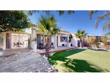vias – villa 4 chambres de plain-pied – entièrement rénovée – jardin sans vis-à-vis