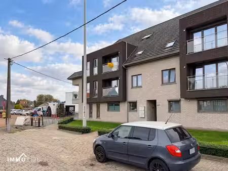 duplex modern avec 2 salles de bains à meerbeke !
