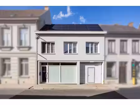 immeuble de rapport  deux appartements  idéalement situé !