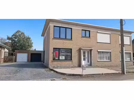 prachtig gerenoveerde woning te denderbelle