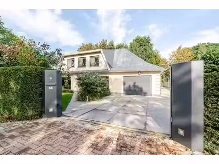 rustig gelegen villa met 3 slaapkamers  bureau  tuin  gar...