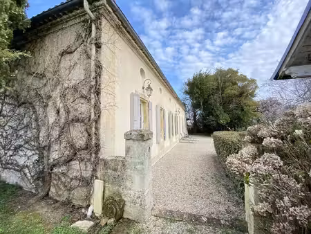 longère de caractère rénovée – vignoble côtes de bourg–