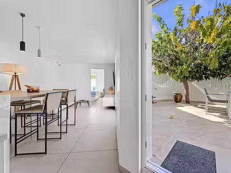 villa t3 terrasse et pieds dans l'eau