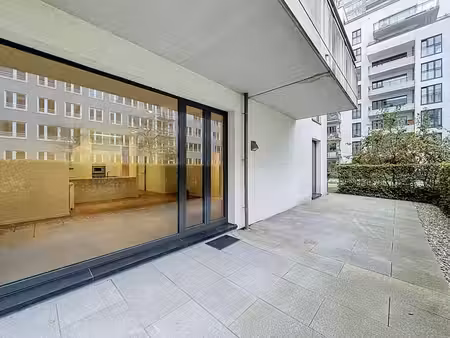 bruxelles : appartement 3 chambres + terrasse 40m² + parking