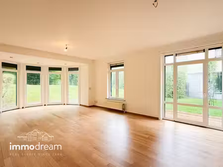 avenue brugmann - rez - 2 chambres - terrasse - parking
