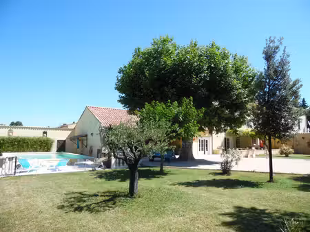 monteux - mas 290m2 - piscine et jardin