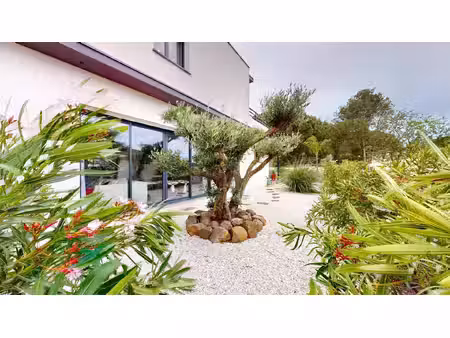 le grau d'agde  baluffe  villa d'architecte de 2023 sur 636 m² clos et arboré.