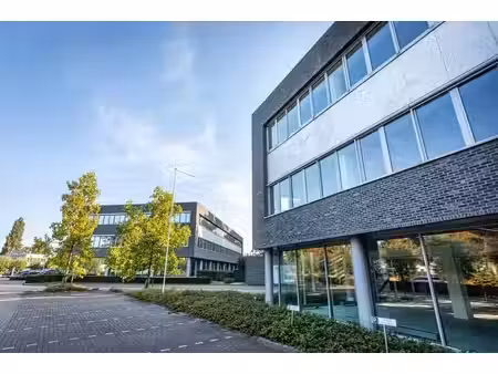 immeuble de bureaux à la périphérie sud d'anvers