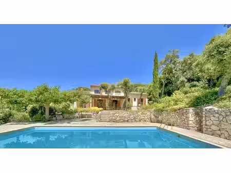 villa à vendre à pied des plages
