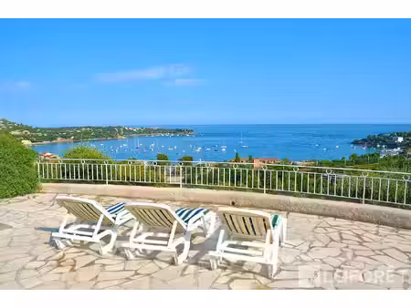 maison agay 6 pièce(s) 145 m2