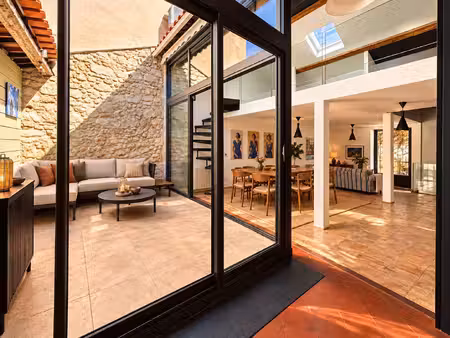 triplex atypique avec terrasse et garage