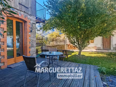 chalet / mazot avec terrasse  jardin et parking – taninges