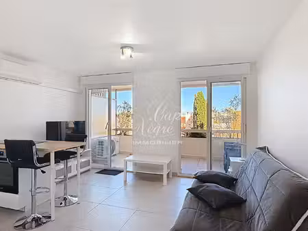 studio rénové proche plage et centre à vendre à cavalaire sur mer - golfe de saint tropez