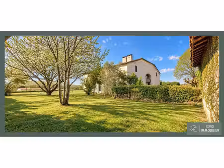 entre bazas et langon -maison en pierre -5 chambres   dépendan