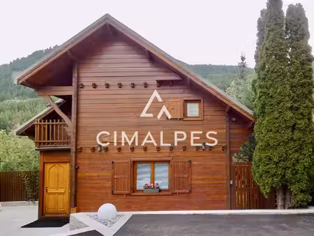 chalet 7 pièces 347 5m² - vue panoramique - centre village
