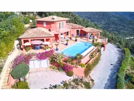 vente villa 7 pièces avec magnifique vue mer panoramique à sainte maxime