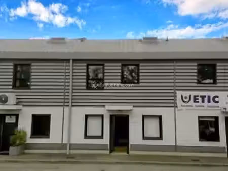 à vendre : local d'activité en bon état avec parking - chanteloup-les-vignes