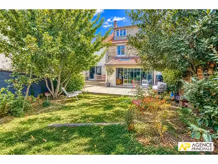le chesnay plateau st-antoine - maison 11 pièces 238 m² habitables (371 m² au sol) sur ter