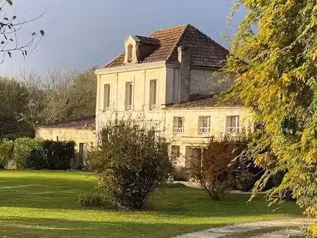 vente belle maison de maître à libourne