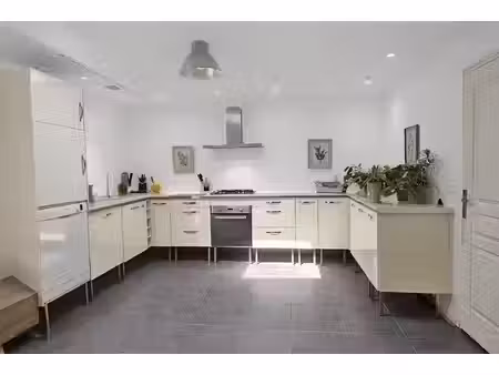 maison avec autonomie de plain-pied  jardin et belle terrasse