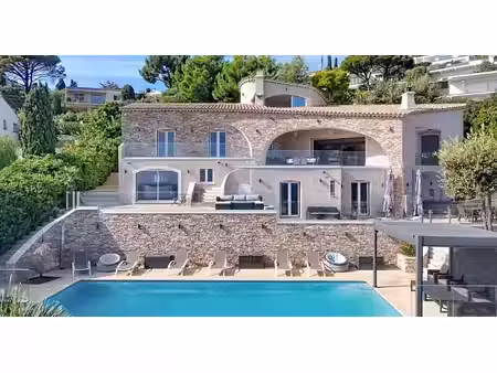 les issambres villa d'exception  vue mer et prestations haut de gamme