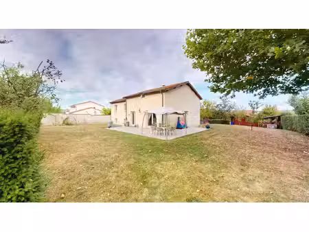 maison t6 individuelle de 195 m2